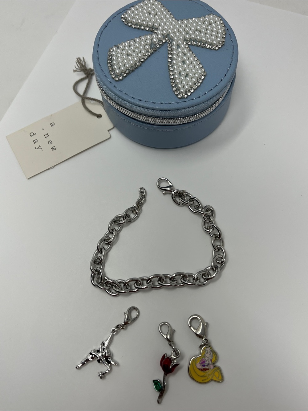 DISNEY PRINCESS CHARM BRACELET BUNDLE WITH NWT TRAVEL JEWELRY BOX SILVER NEW